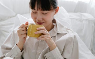 Teh vs Air Mineral: Benarkah Kebiasaan Minum Teh Setelah Makan Bisa Memicu Anemia?